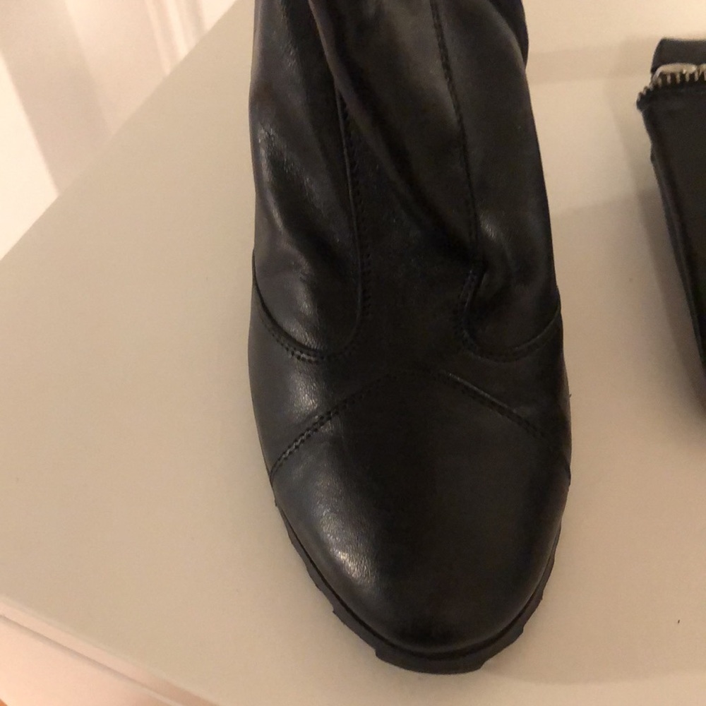 Booties ✨ - Picture 3 of 5